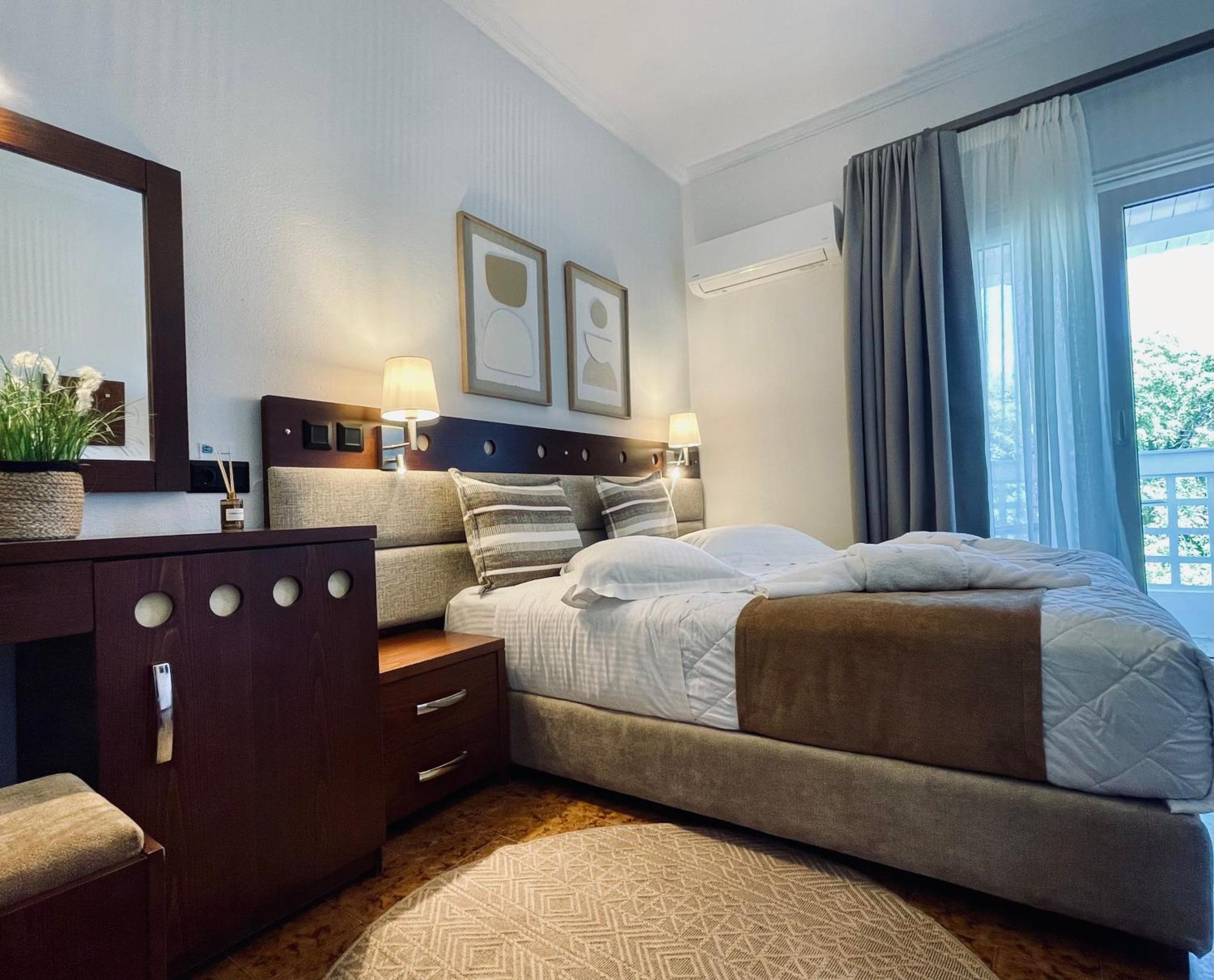 Semiramis Guesthouse アダマス エクステリア 写真